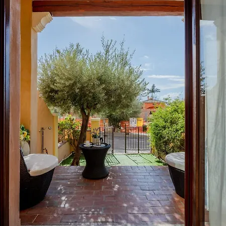 Daire Guesthost - Lovely With Garden Villasimius