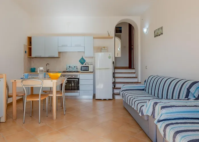 公寓 Guesthost - Lovely With Garden *